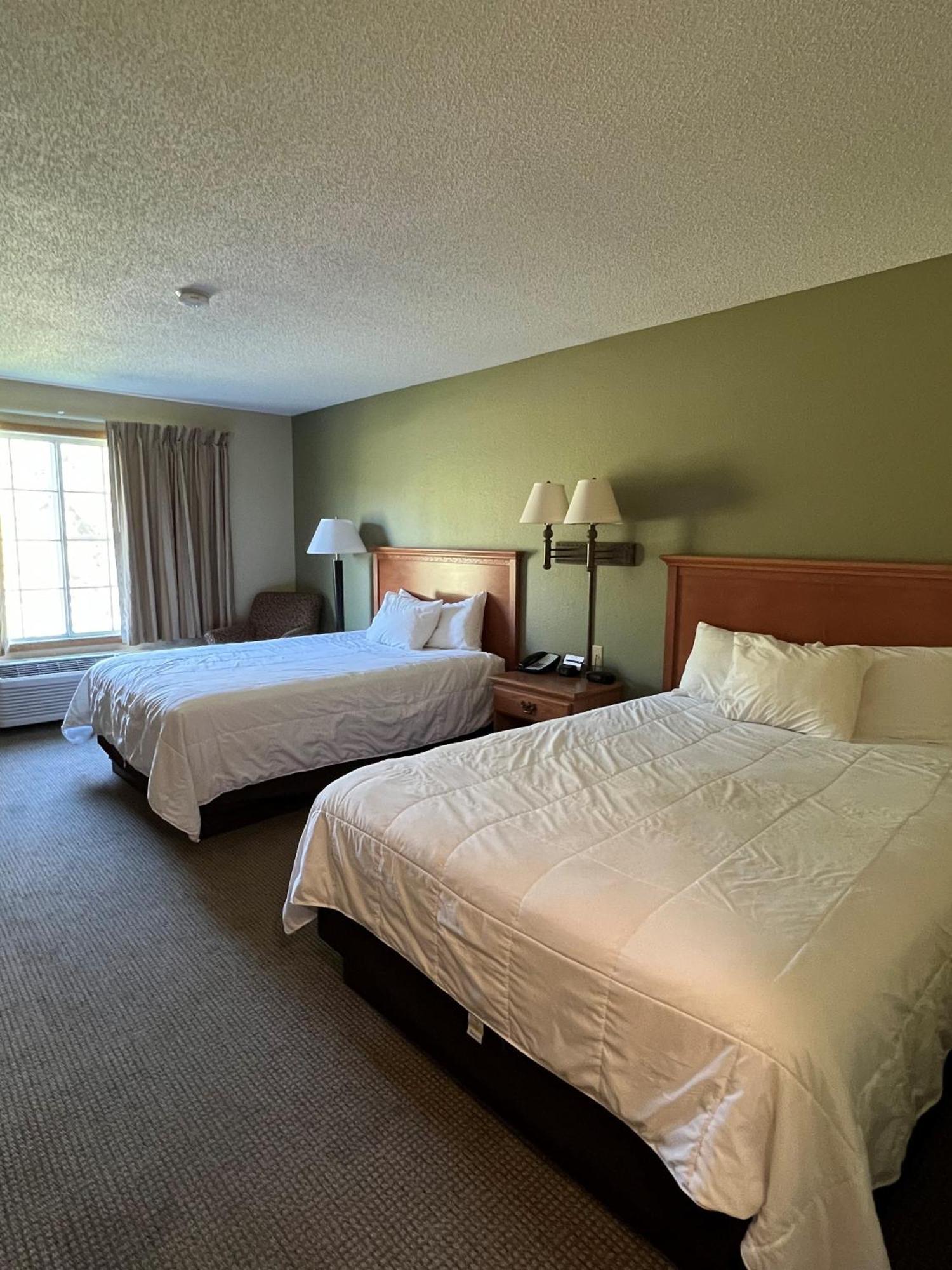 Country Inn Walker Ngoại thất bức ảnh